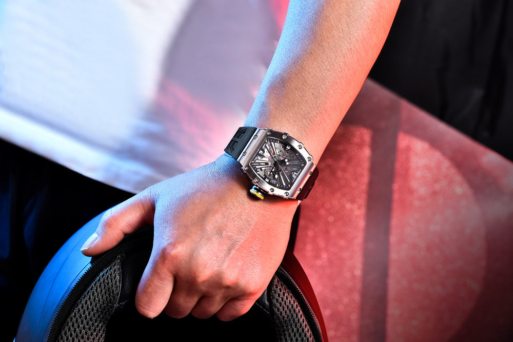 Elegant Square Quartz Calendar Watch for Men